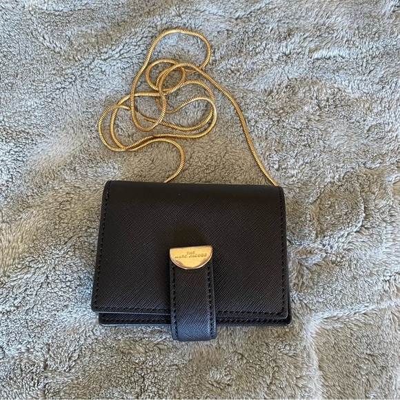 Marc Jacobs Handbags - MARC JACOBS Half Moon Small Leather French Wallet